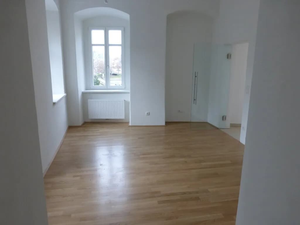 2-Zimmer-Wohnung mieten in Linz – 39,59 m², € 666 – Bild 2 von 10