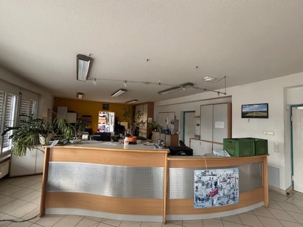 Gewerbeimmobilie mieten in Neusiedl am See – 1 889 m², € 2.670