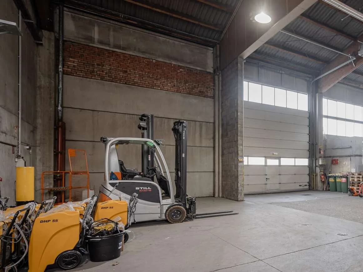 Gewerbeimmobilie mieten in Wien – 2 773 m², € 34.900 – Bild 2 von 6