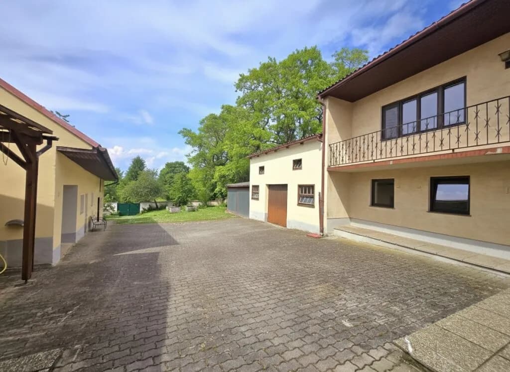 6-Zimmer-Gewerbeimmobilie kaufen in Hollabrunn – 169,22 m², € 499.000 – Bild 2 von 25