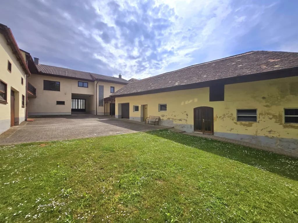 6-Zimmer-Gewerbeimmobilie kaufen in Hollabrunn – 169,22 m², € 499.000 – Bild 6 von 25