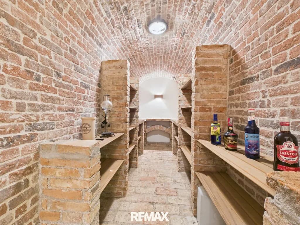 8-Zimmer-Immobilie kaufen in Sankt Pölten Land – 370 m², € 998.000 – Bild 26 von 28