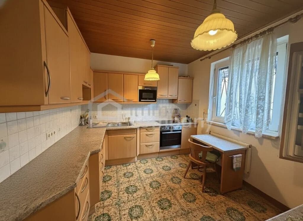 7-Zimmer-Haus kaufen in Wien – 170 m², € 690.000 – Bild 2 von 10