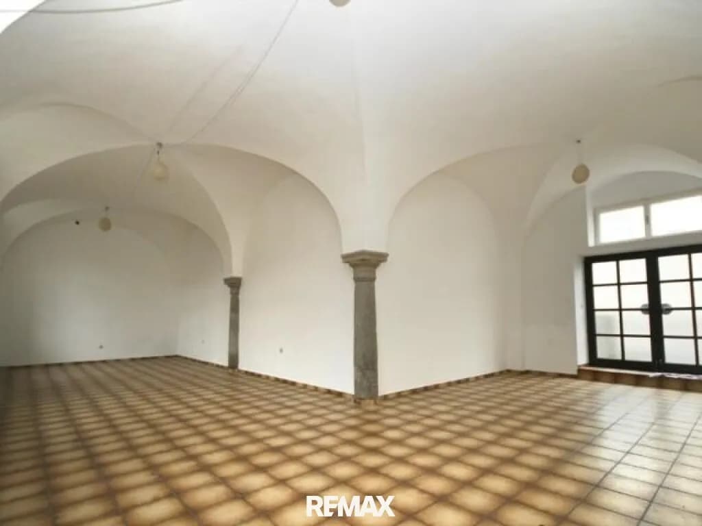 Gewerbeimmobilie mieten in Linz Land – 120 m², € 550 – Bild 1 von 7