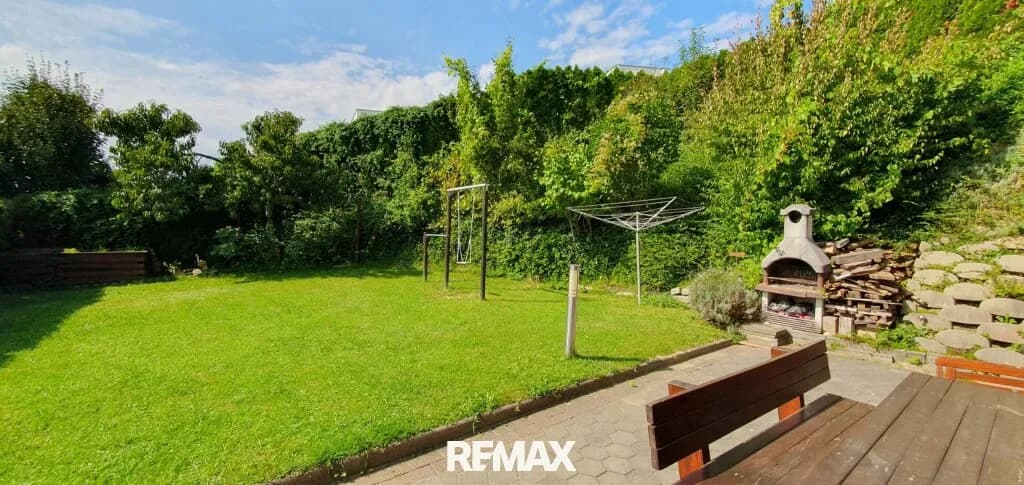 4-Zimmer-Wohnung mieten in Perg – 92,42 m², € 1.262 – Bild 1 von 7