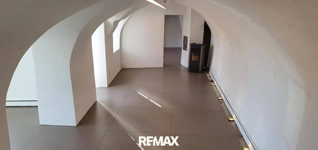 Gewerbeimmobilie mieten in Linz Land – 85 m², € 915 – Bild 2 von 12