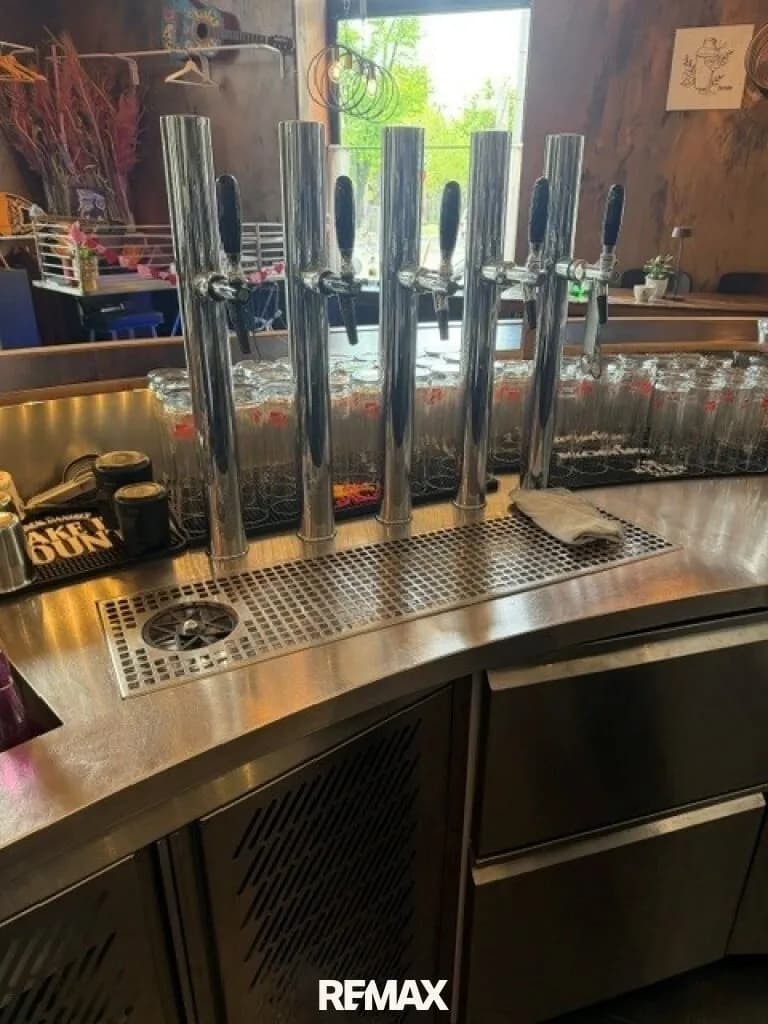 Gewerbeimmobilie mieten in Wien – 226 m², € 2.572