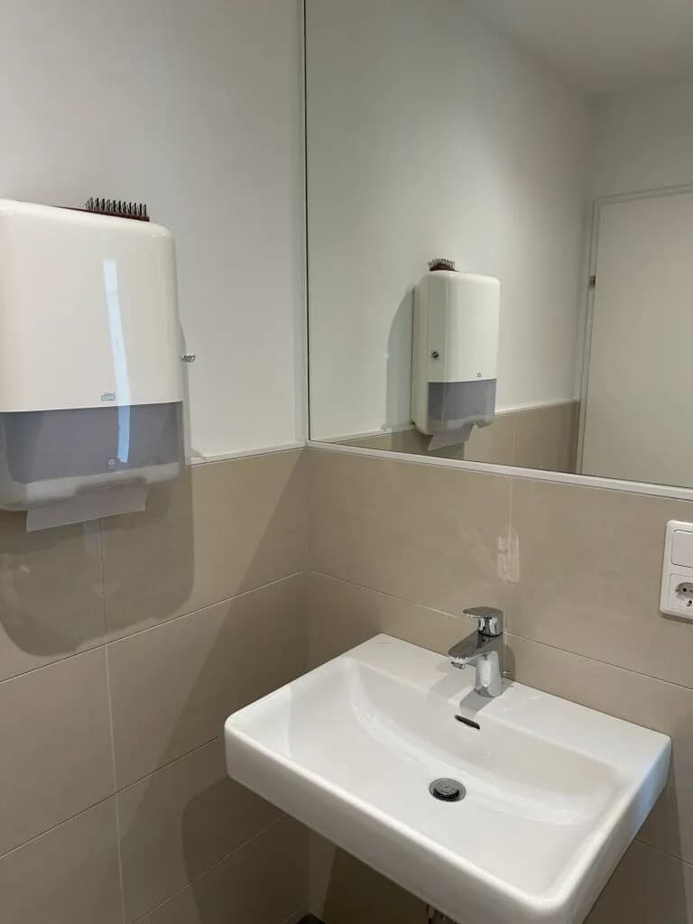 5-Zimmer-Gewerbeimmobilie mieten in Wien – 156 m², € 2.704 – Bild 8 von 13