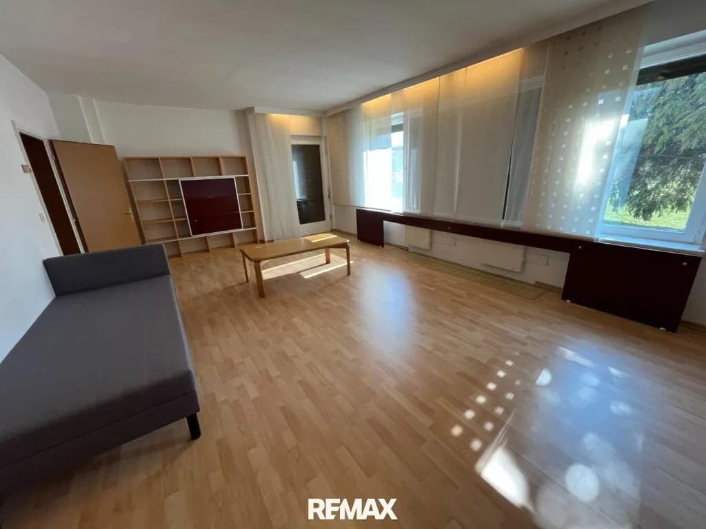 8-Zimmer-Haus kaufen in Oberpullendorf – 243 m², € 235.000 – Bild 2 von 41