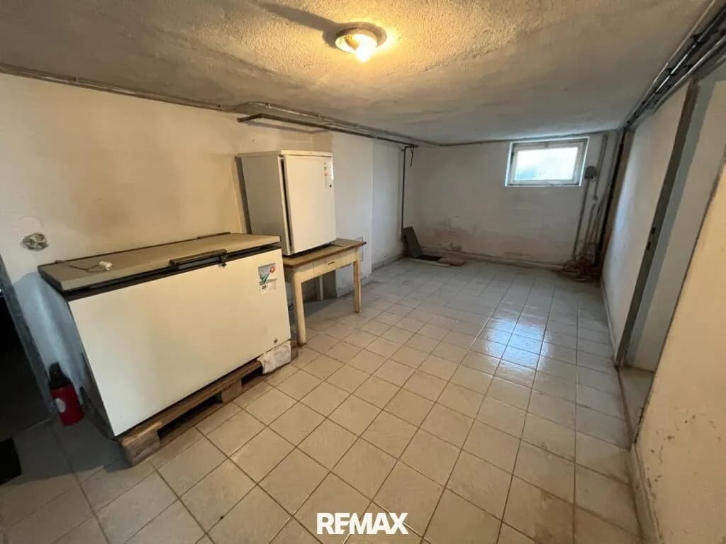 8-Zimmer-Haus kaufen in Oberpullendorf – 243 m², € 235.000 – Bild 22 von 41