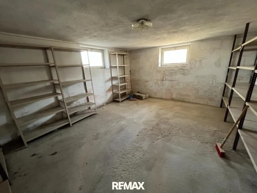 8-Zimmer-Haus kaufen in Oberpullendorf – 243 m², € 235.000 – Bild 23 von 41