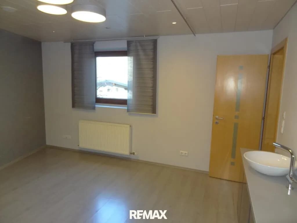4-Zimmer-Gewerbeimmobilie mieten in Imst – 82 m², € 1.150 – Bild 2 von 2