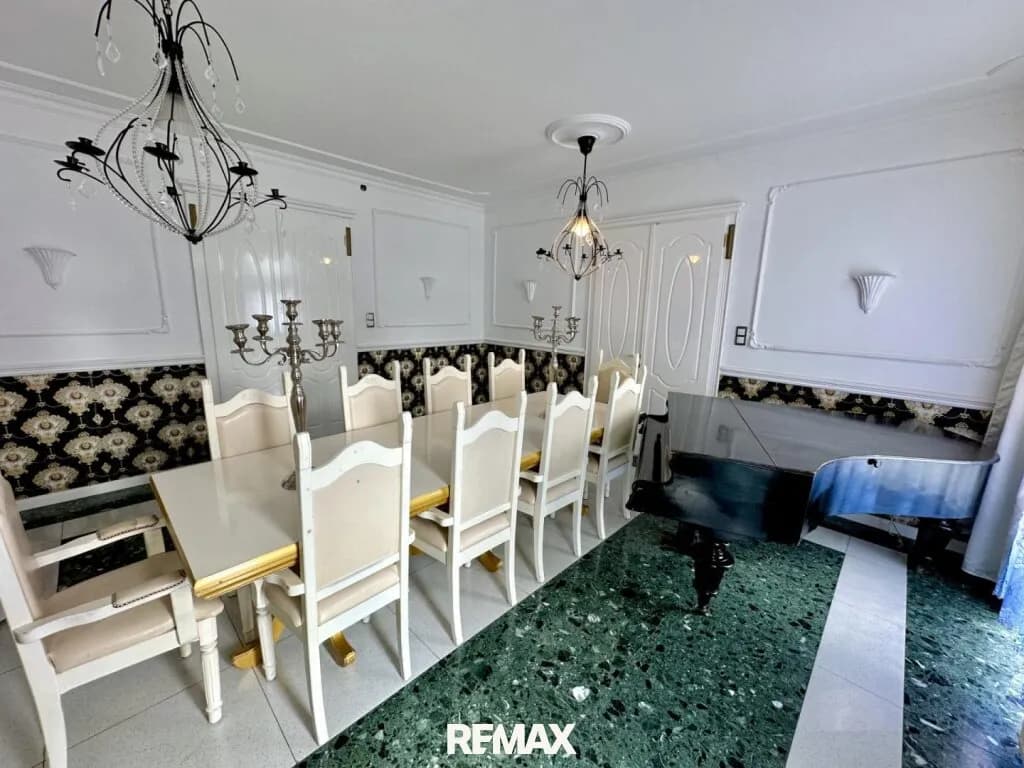 7-Zimmer-Haus mieten in Wien – 294 m², € 4.900 – Bild 4 von 16