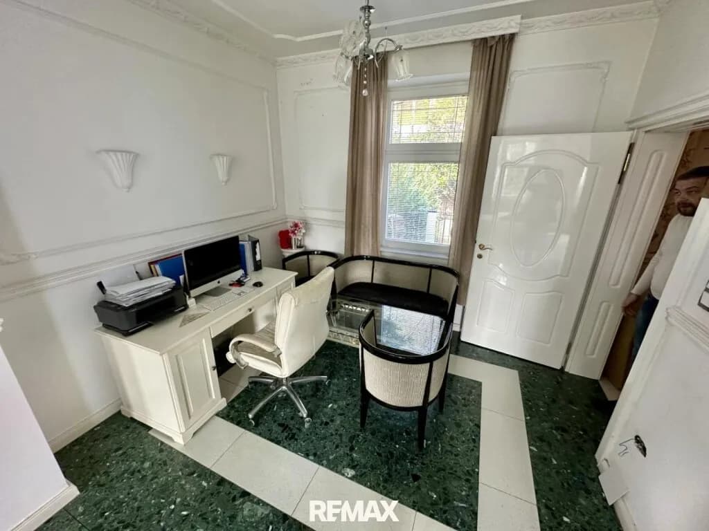 7-Zimmer-Haus mieten in Wien – 294 m², € 4.900 – Bild 9 von 16