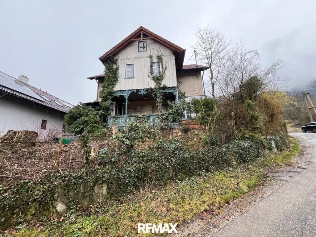 Haus kaufen in Neunkirchen – 180 m², € 199.000