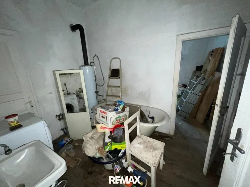 Haus kaufen in Neunkirchen – 180 m², € 199.000 – Bild 7 von 12