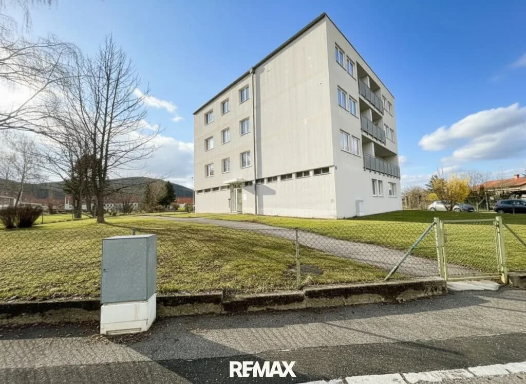 Gewerbeimmobilie kaufen in Neunkirchen – 758 m², € 1.225.000 – Bild 2 von 44