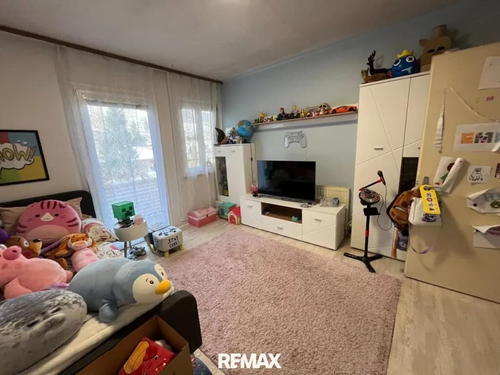 9-Zimmer-Haus kaufen in Neunkirchen – 268 m², € 249.000 – Bild 10 von 27