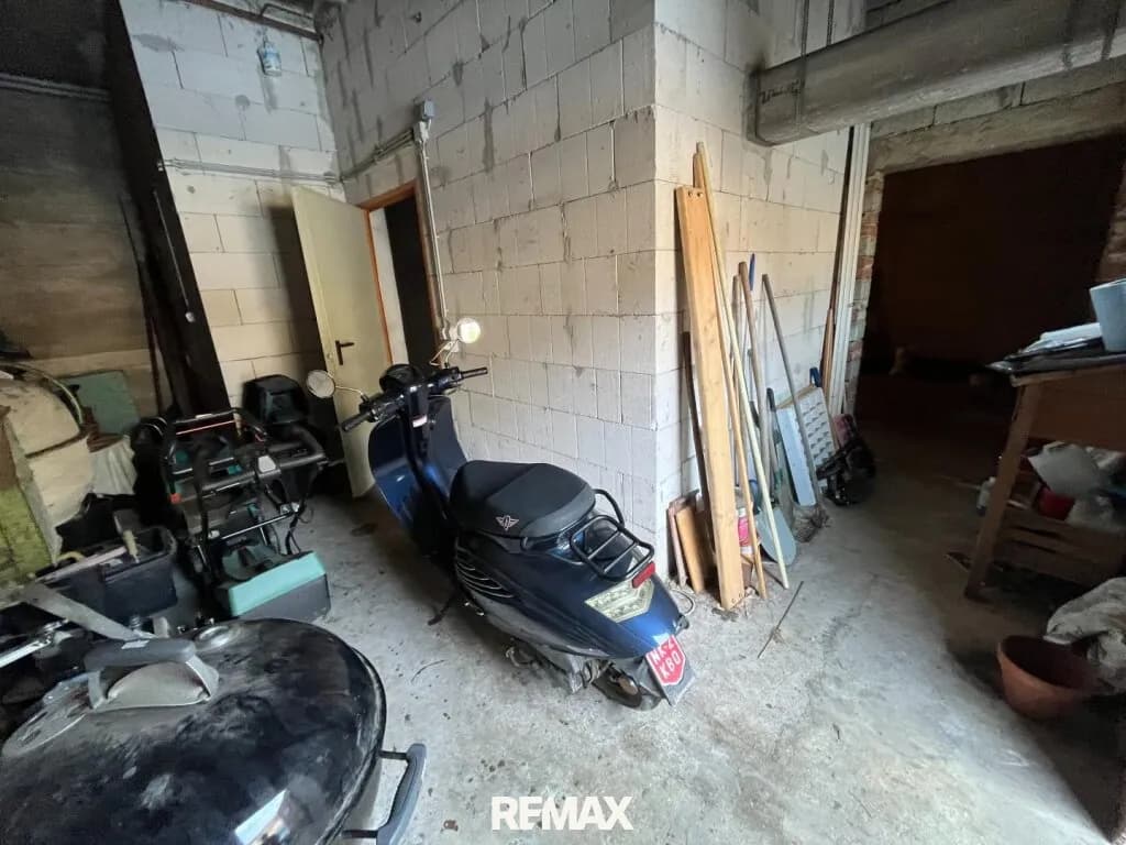 9-Zimmer-Haus kaufen in Neunkirchen – 268 m², € 249.000 – Bild 20 von 27