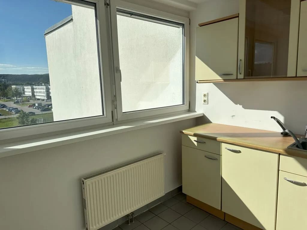 6-Zimmer-Gewerbeimmobilie mieten in Mödling – 210 m², € 2.643 – Bild 7 von 13