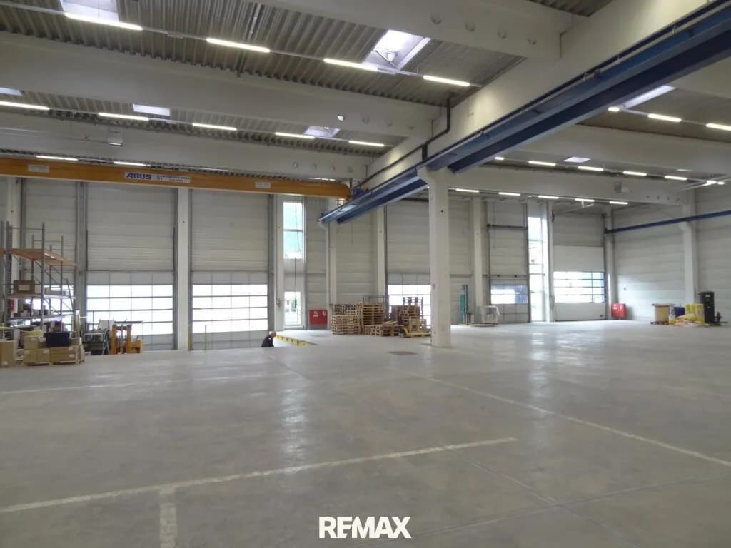 Gewerbeimmobilie mieten in Innsbruck-Land – 1 108 m²