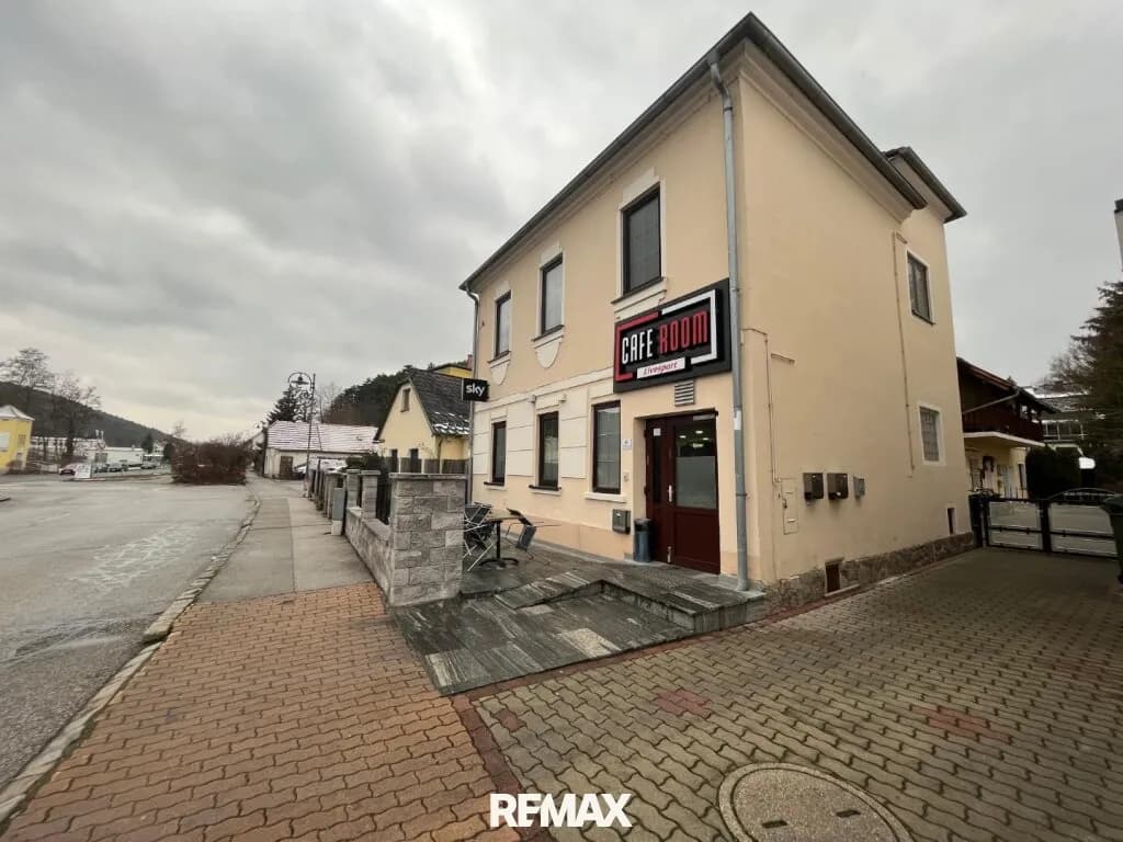 Gewerbeimmobilie kaufen in Baden – 334 m²