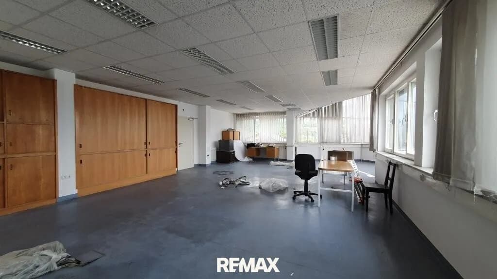 Gewerbeimmobilie mieten in Kufstein – 200 m² – Bild 2 von 3