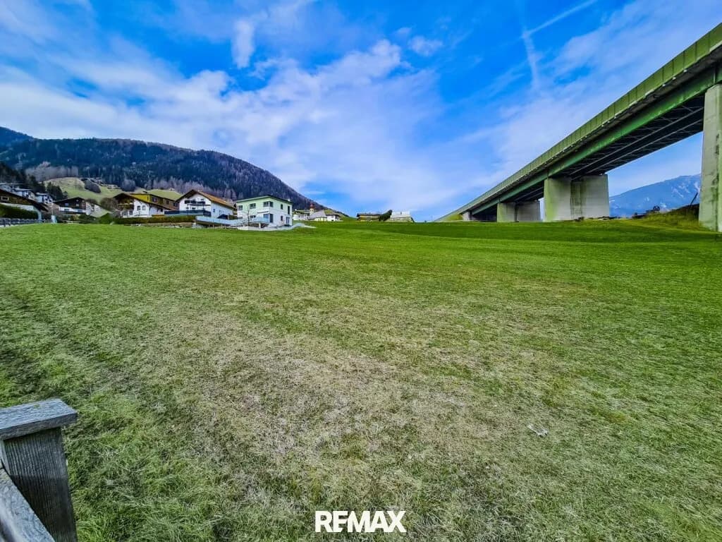 Grundstück kaufen in Innsbruck-Land – 1 040 m², € 439.000 – Bild 4 von 10