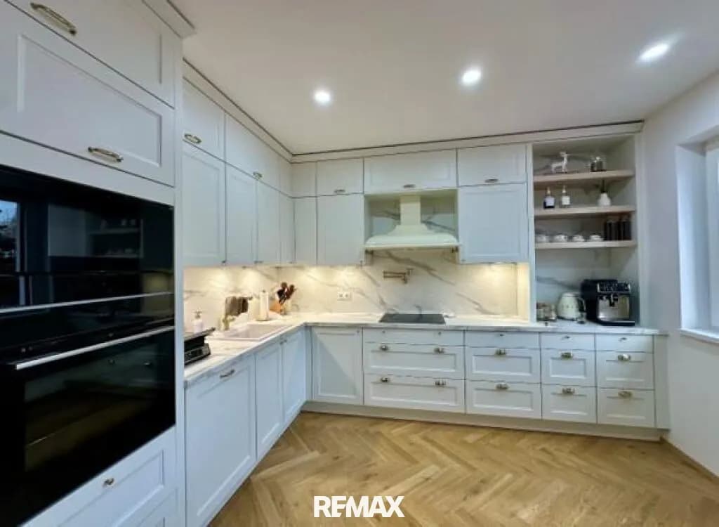 16-Zimmer-Haus kaufen in Baden – 554 m², € 1.390.000 – Bild 3 von 46