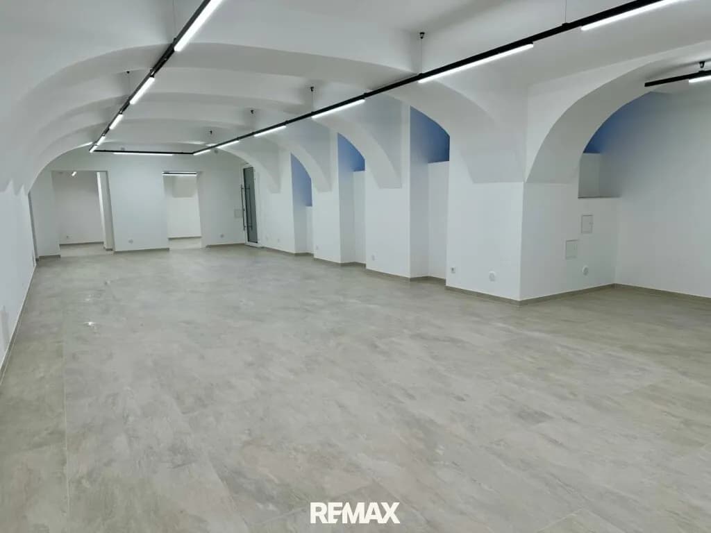 Gewerbeimmobilie mieten in Wien – 250 m², € 4.000 – Bild 3 von 13