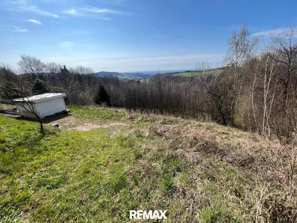 Grundstück kaufen in Wiener Neustadt Land – 2 433 m², € 122.650