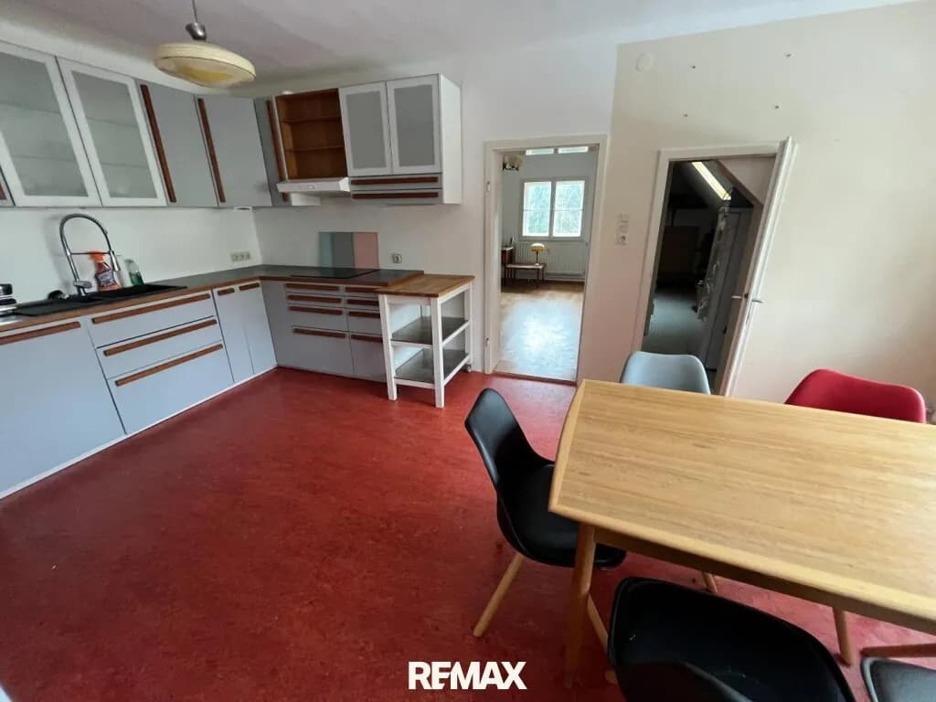 Haus kaufen in Neunkirchen – 181 m², € 190.000 – Bild 5 von 24