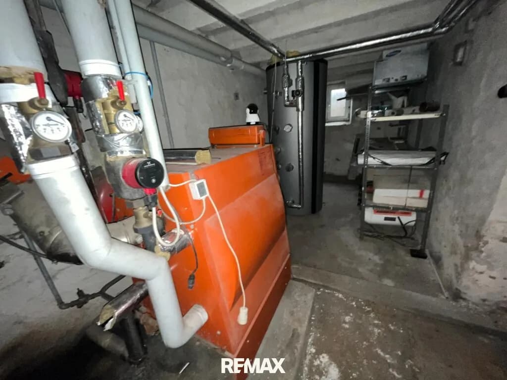 Haus kaufen in Neunkirchen – 181 m², € 190.000 – Bild 20 von 24