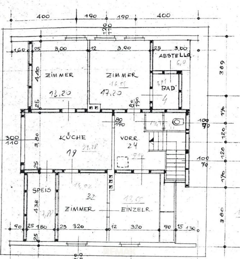 Haus kaufen in Neunkirchen – 181 m², € 190.000 – Bild 23 von 24