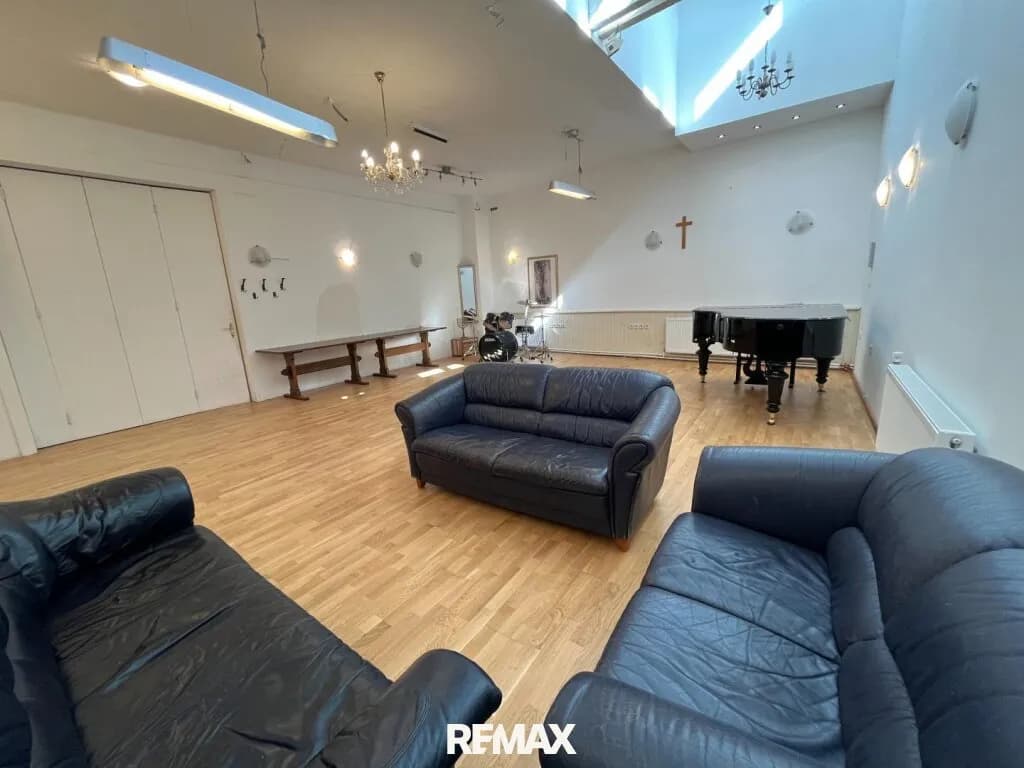 11-Zimmer-Haus kaufen in Baden – 484 m², € 399.000 – Bild 6 von 35