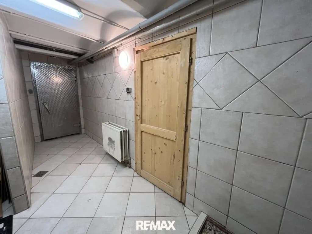 11-Zimmer-Haus kaufen in Baden – 484 m², € 399.000 – Bild 29 von 35