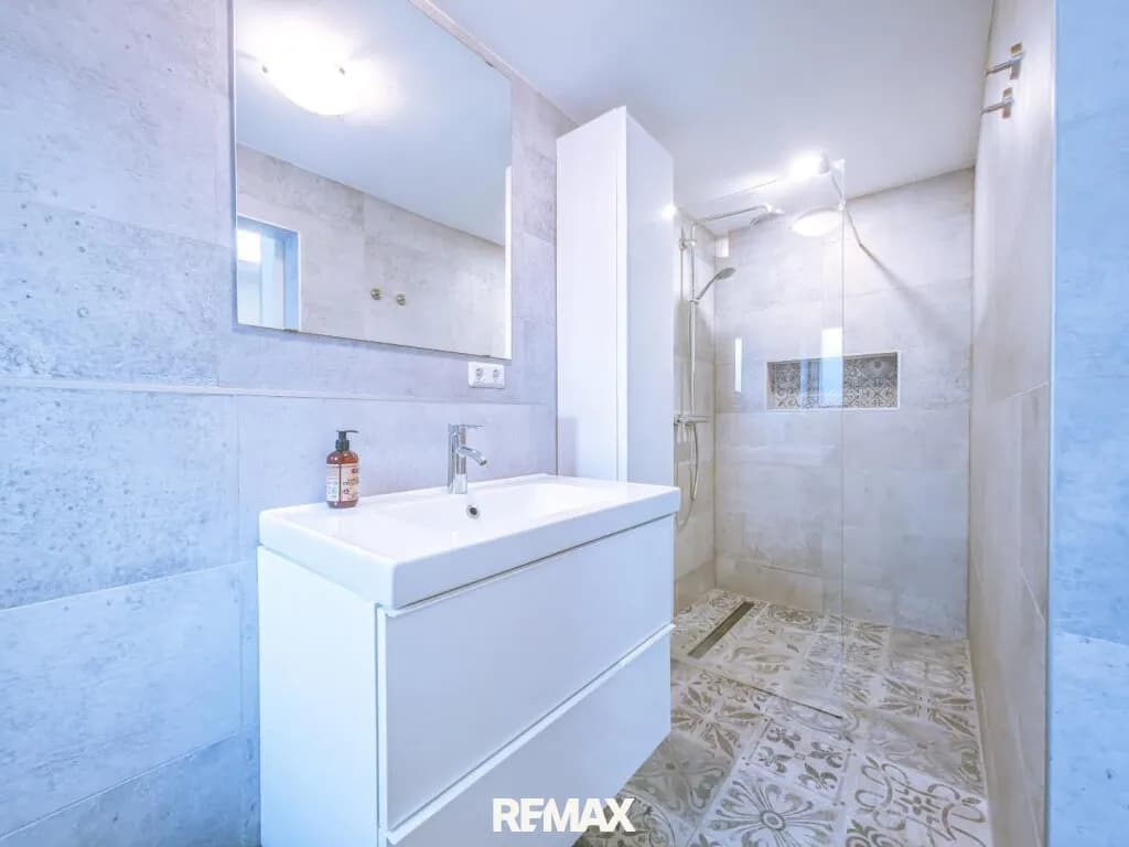 9-Zimmer-Gewerbeimmobilie kaufen in Innsbruck-Land – 474 m² – Bild 30 von 39