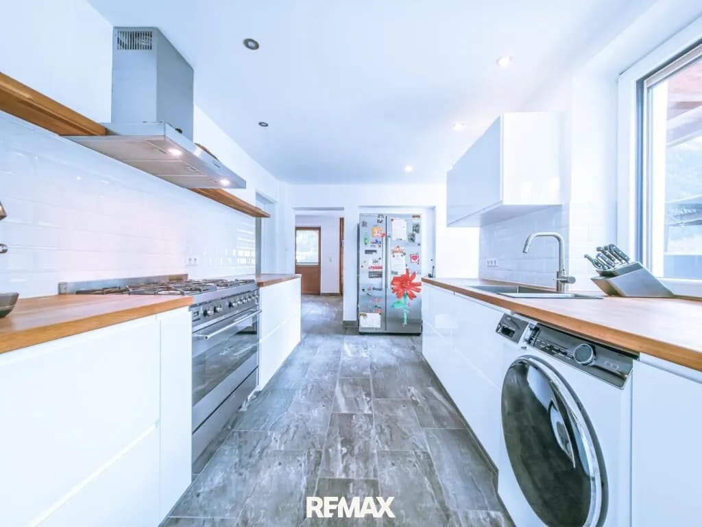 9-Zimmer-Gewerbeimmobilie kaufen in Innsbruck-Land – 474 m² – Bild 31 von 39