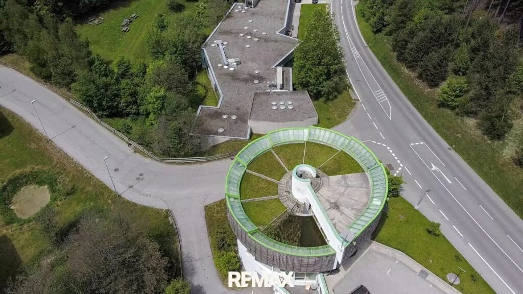 Immobilie kaufen in Innsbruck – 1 888 m² – Bild 3 von 3