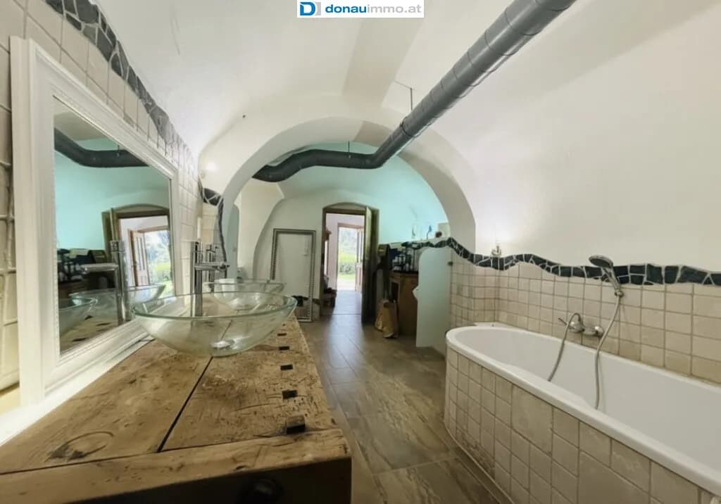 Haus kaufen in Krems Land – 250 m², € 670.000 – Bild 8 von 30