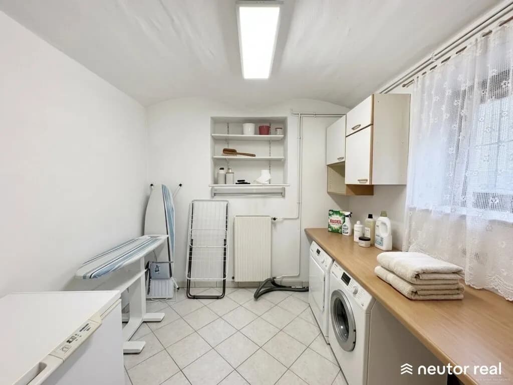 9-Zimmer-Haus kaufen in Baden – 283 m², € 989.000 – Bild 15 von 23