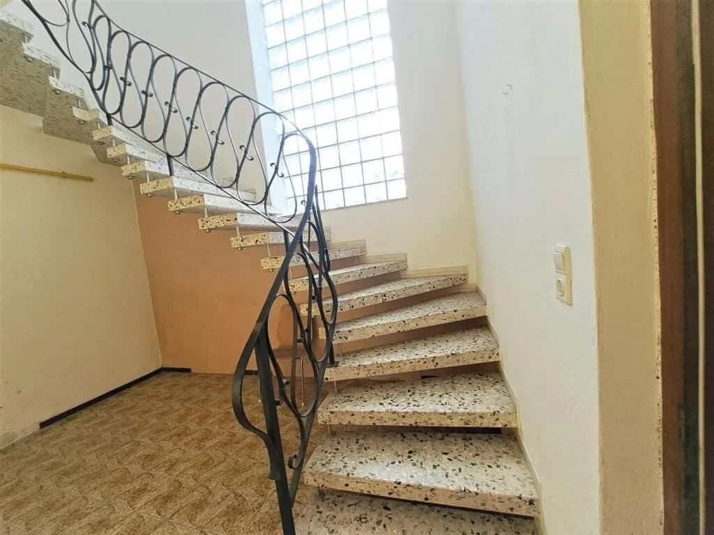 14-Zimmer-Haus kaufen in Hollabrunn – 310 m², € 290.000