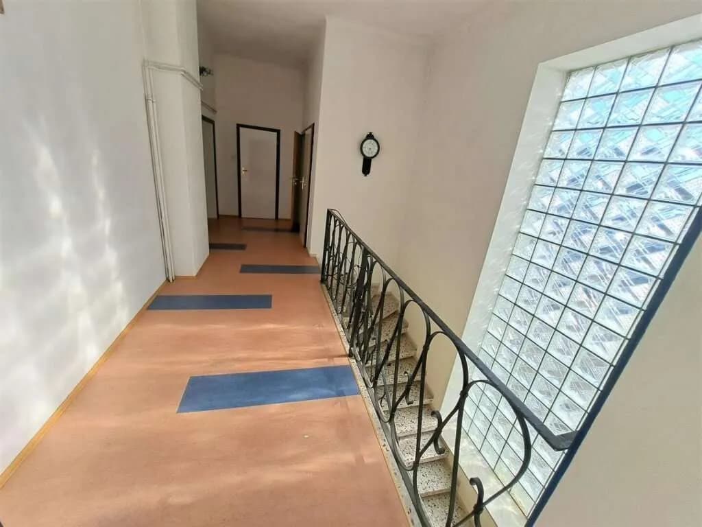 14-Zimmer-Haus kaufen in Hollabrunn – 310 m², € 290.000 – Bild 2 von 30