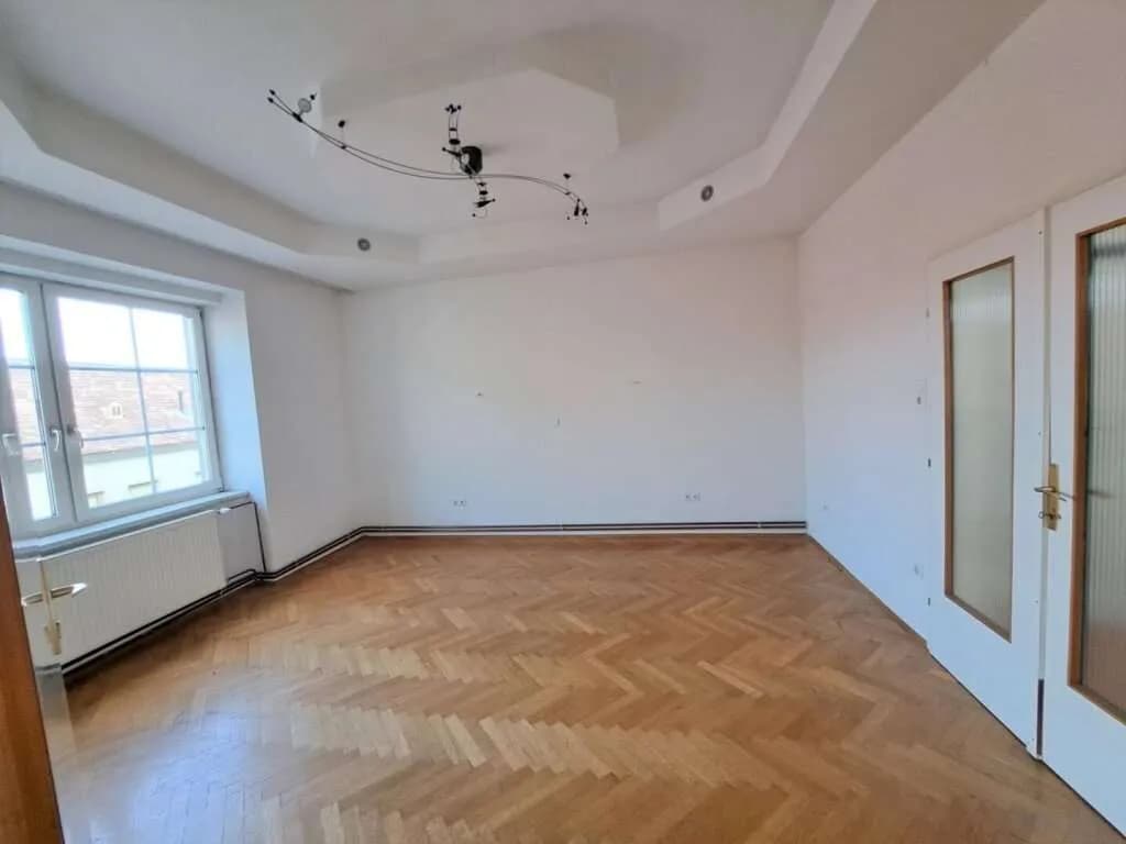 14-Zimmer-Haus kaufen in Hollabrunn – 310 m², € 290.000 – Bild 6 von 30
