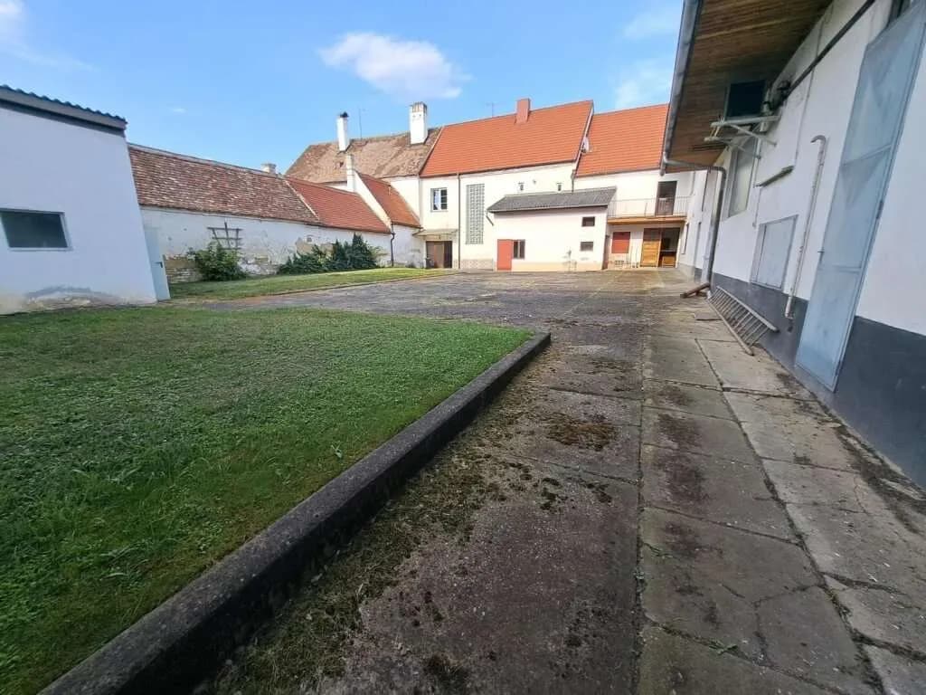 14-Zimmer-Haus kaufen in Hollabrunn – 310 m², € 290.000 – Bild 8 von 30