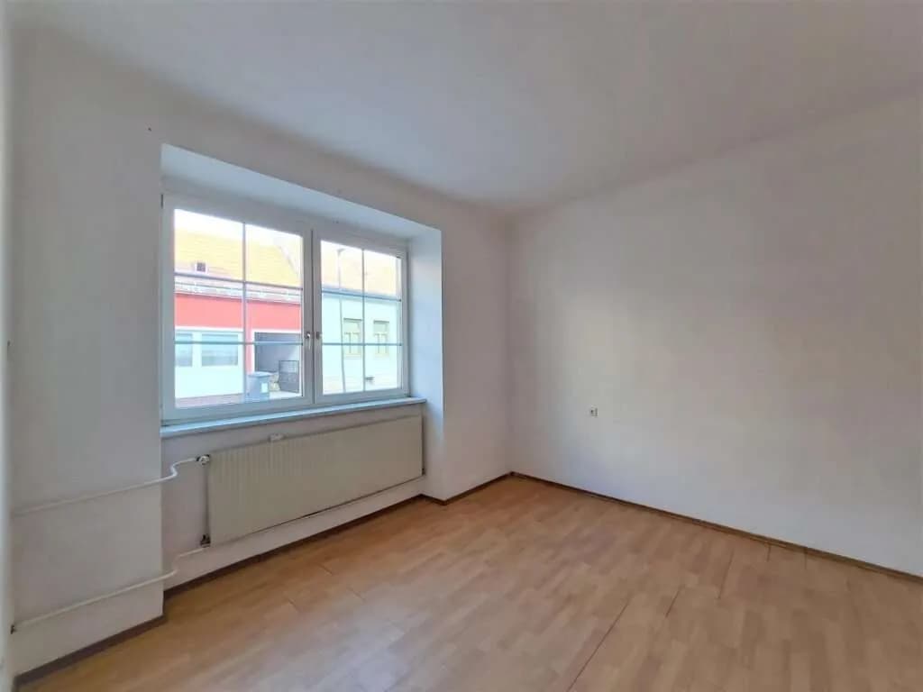 14-Zimmer-Haus kaufen in Hollabrunn – 310 m², € 290.000 – Bild 9 von 30