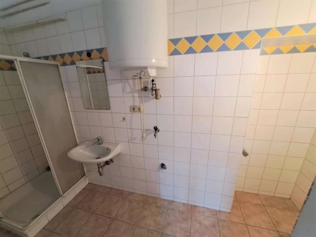 14-Zimmer-Haus kaufen in Hollabrunn – 310 m², € 290.000 – Bild 14 von 30