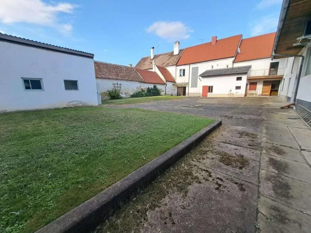 14-Zimmer-Haus kaufen in Hollabrunn – 310 m², € 290.000 – Bild 17 von 30