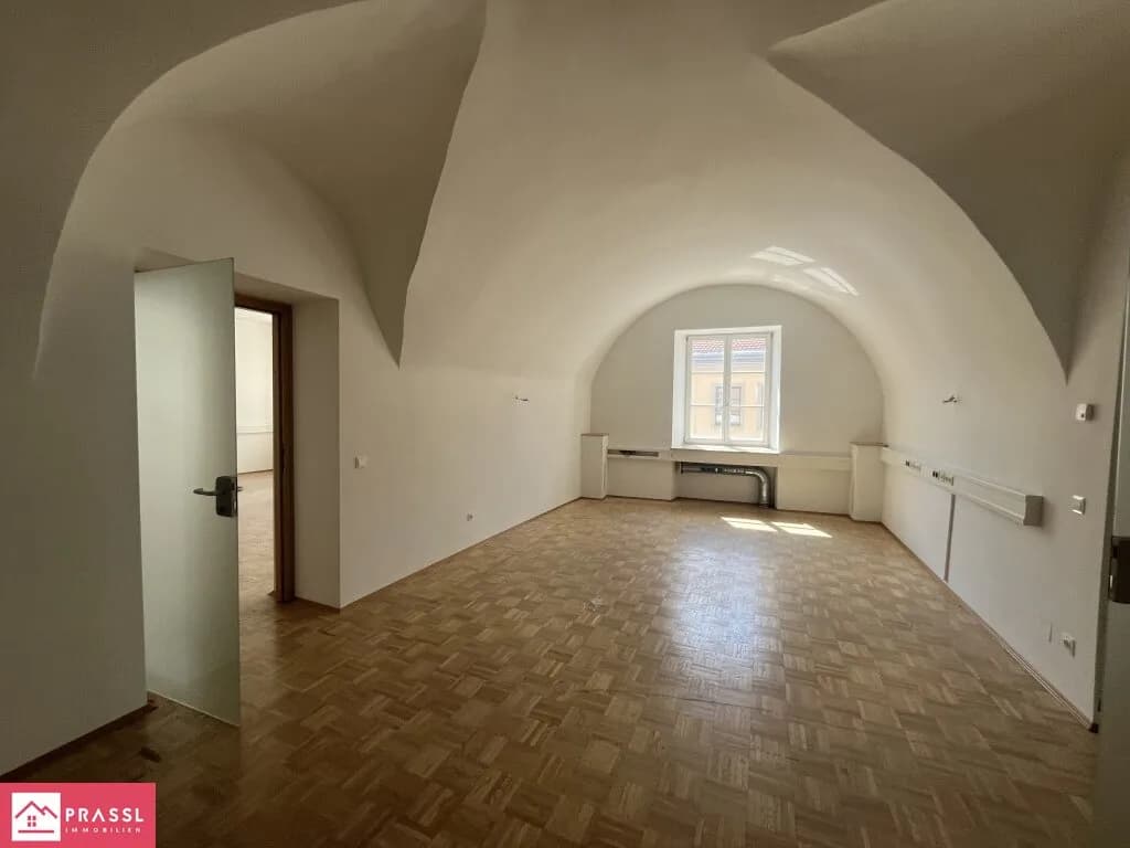 6-Zimmer-Gewerbeimmobilie mieten in Leoben – 285 m², € 3.110 – Bild 7 von 10