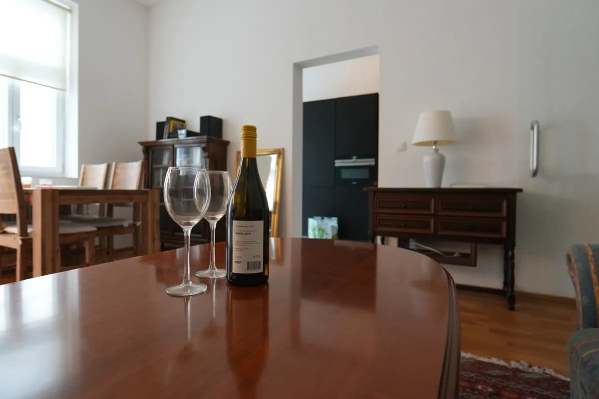3-Zimmer-Wohnung mieten in Wien – 75 m², € 2.500 – Bild 2 von 27